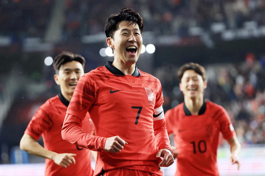 Heung Min Son marcó los dos goles de Corea del Sur.
