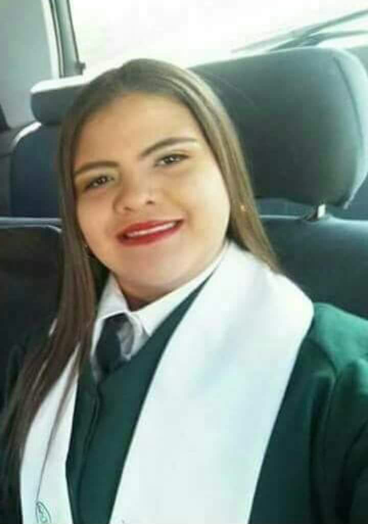 María Alejandra Pacheco se había graduado de bacterióloga.