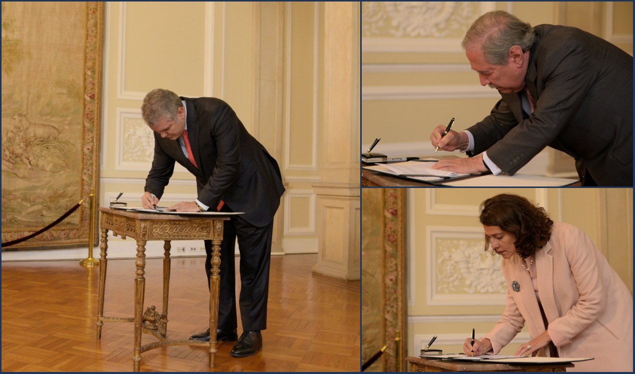 SIG El Presidente, los ministros de Defensa y del Interior.