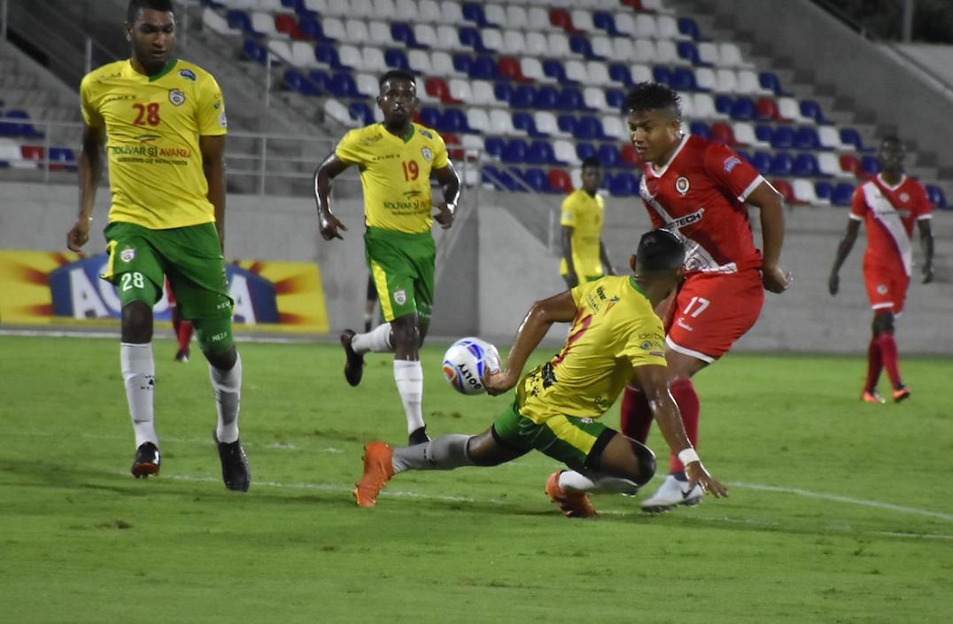 El Real Cartagena neutralizó la llegada de los visitantes.