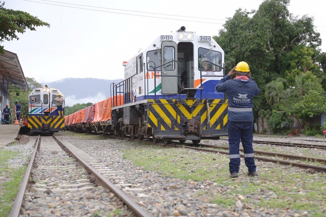 El tren cafetero iniciando el recorrido.