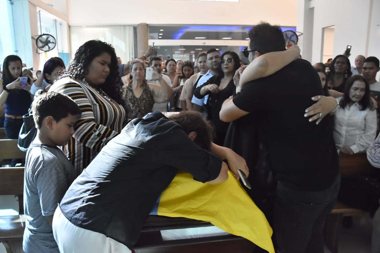 Familiares del maestro Adolfo Echeverría.