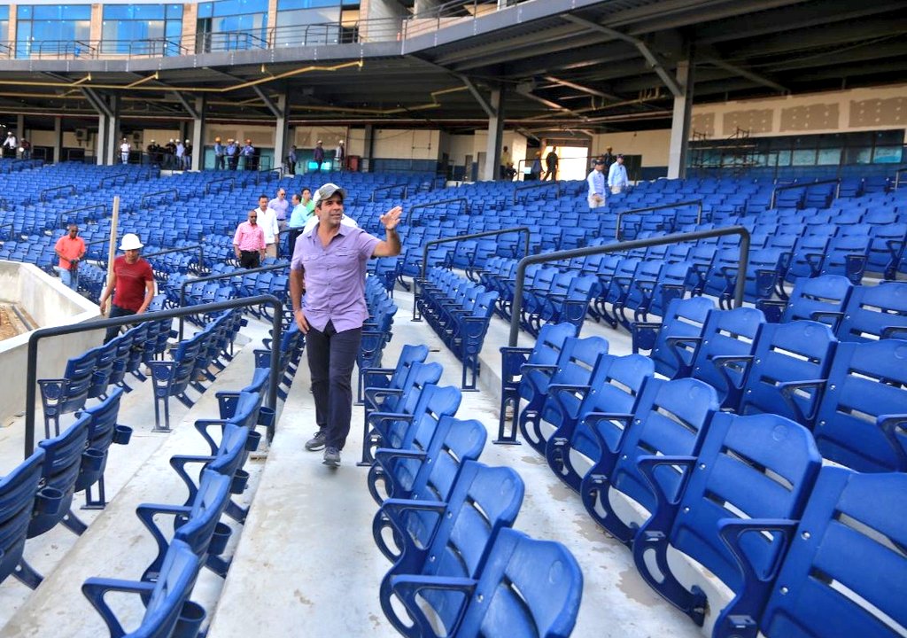 El estadio ya tiene prácticamente toda la silletería.