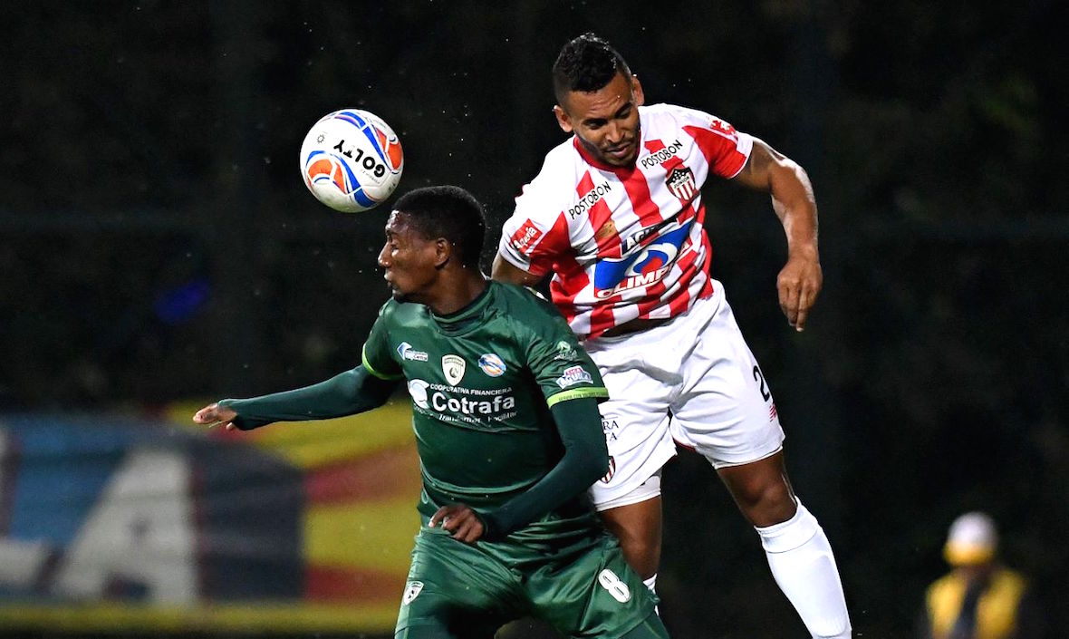 En términos generales el partido no entregó mayores emociones.