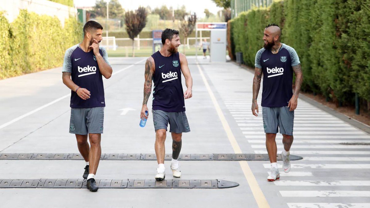 Luis Suárez, Lionel Messi y Arturo Vidal. 