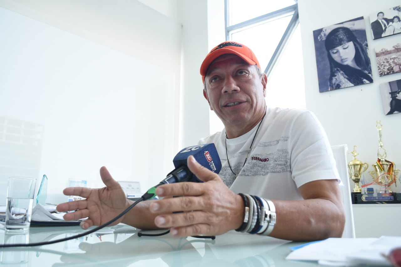 El oncólogo le pidió al Gobierno Nacional que intervenga en el sistema y le pagué a las EPS. 