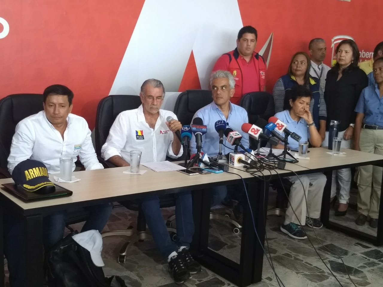 El director de la CRA, Alberto Escolar; el Gobernador del Atlántico, Eduardo Verano y el Ministro de Medio Ambiente, Ricardo Lozano.
