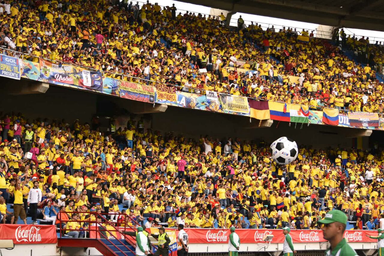 Público presente en el Metropolitano.