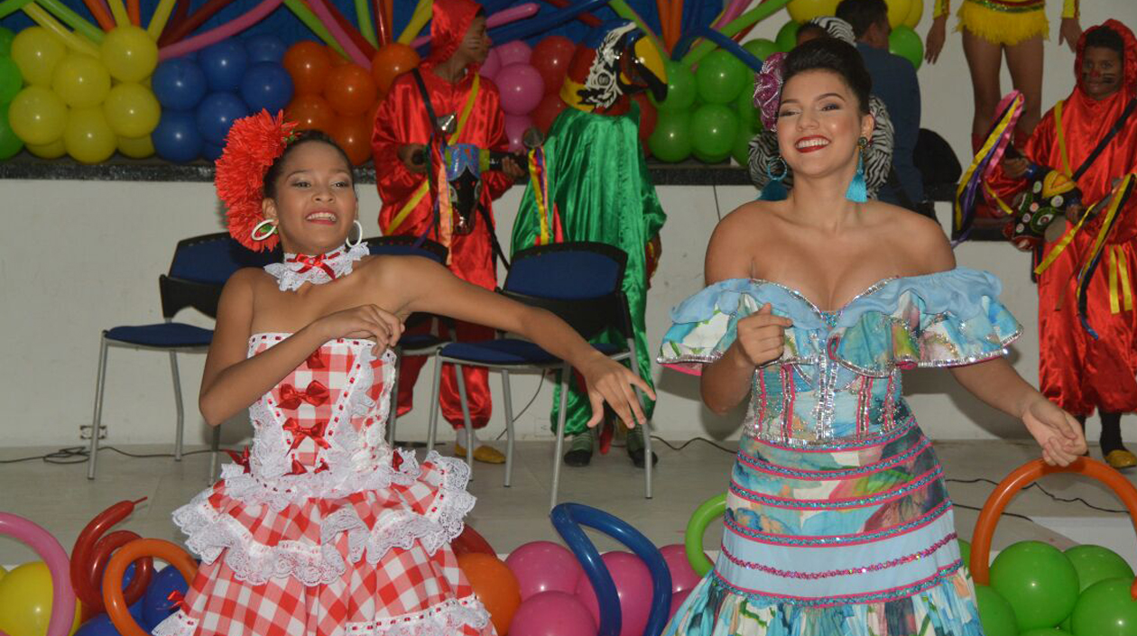 Laura María Ospino López, reina infantil, Johana Patricia Gutiérrez Mejía soberana del Carnaval de la 44 2019.
