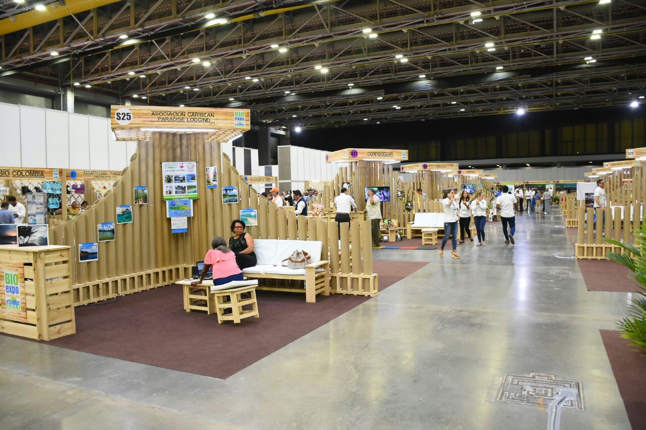 Vista general de la feria Bioexpo Colombia en el Centro de Eventos del Caribe.