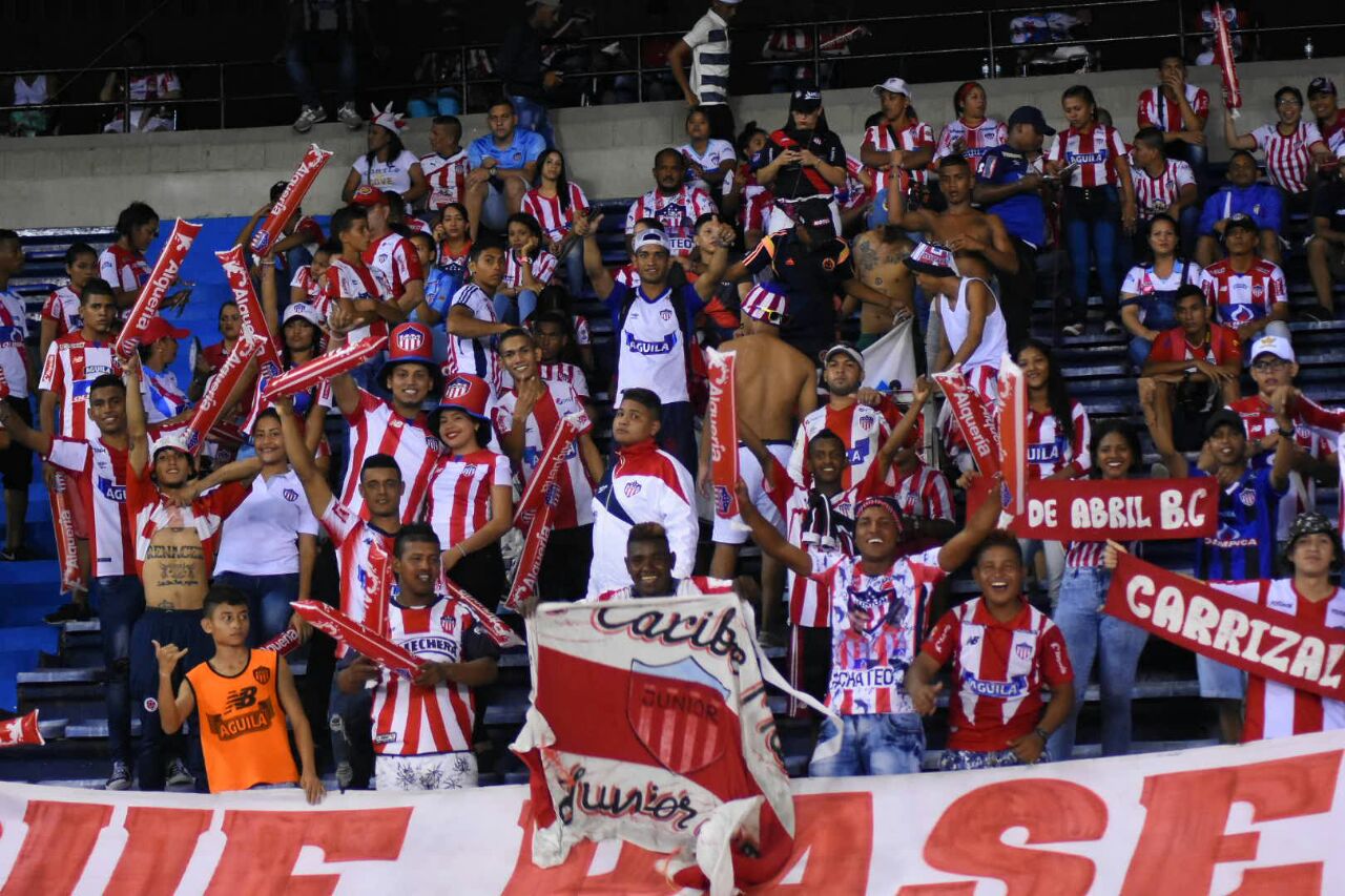 Los barrios 7 de Abril y Carrizal, también apoyando.