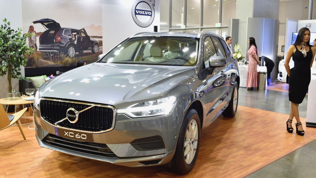 Camioneta Volvo XC60, modelo 2018.