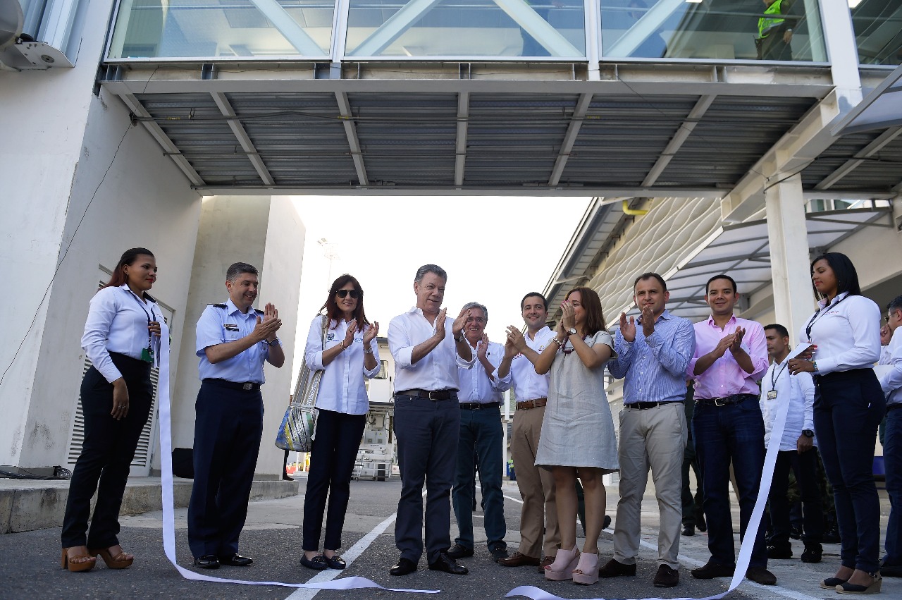 Presidente Santos durante la entrega de las obras de remodelación del aeropuerto Simón Bolívar.