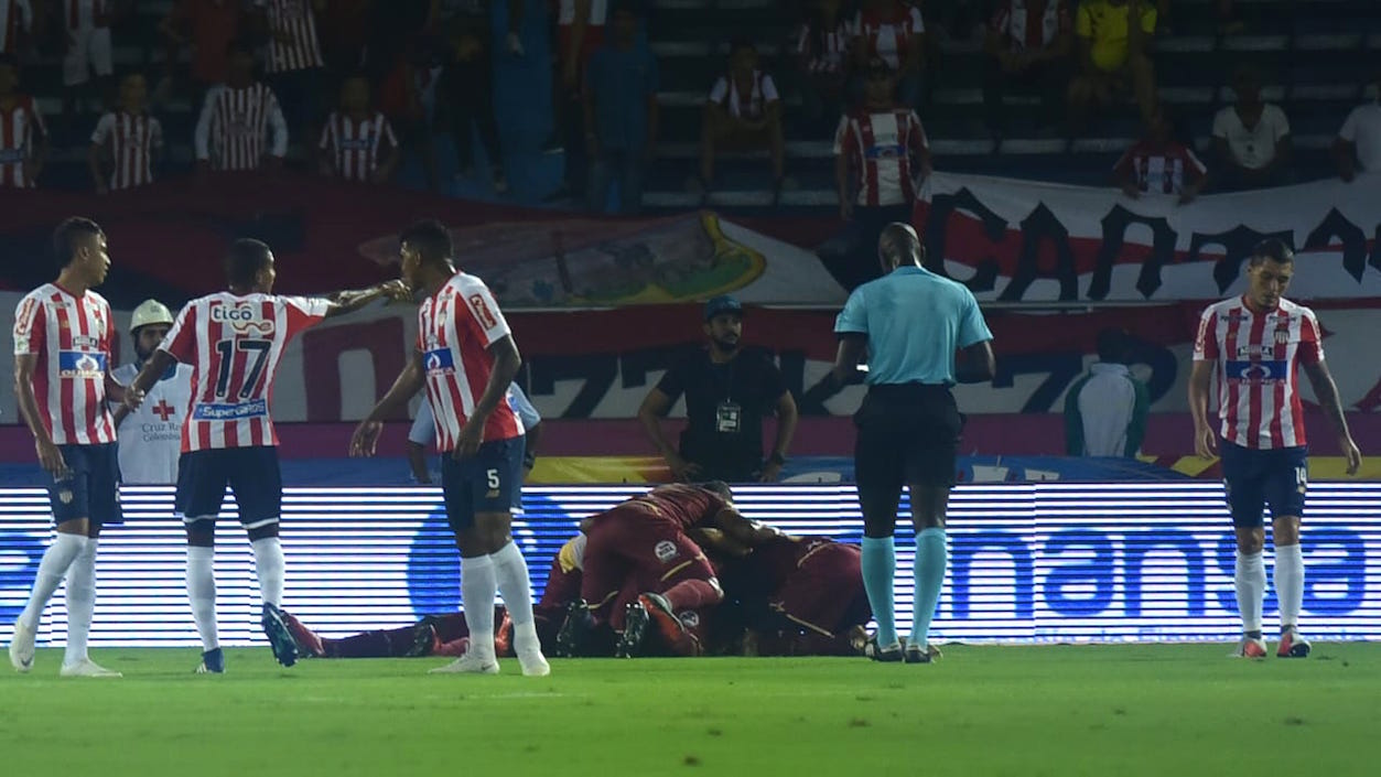 Los tolimenses festejando el segundo gol, anotado por Julián Quiñones.