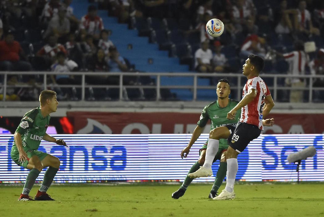 Teófilo Gutiérrez, en plena acción durante el partido.