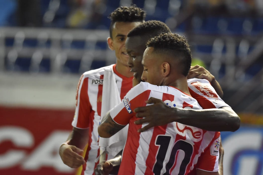 Clebración juniorista en el estadio Metropolitano.