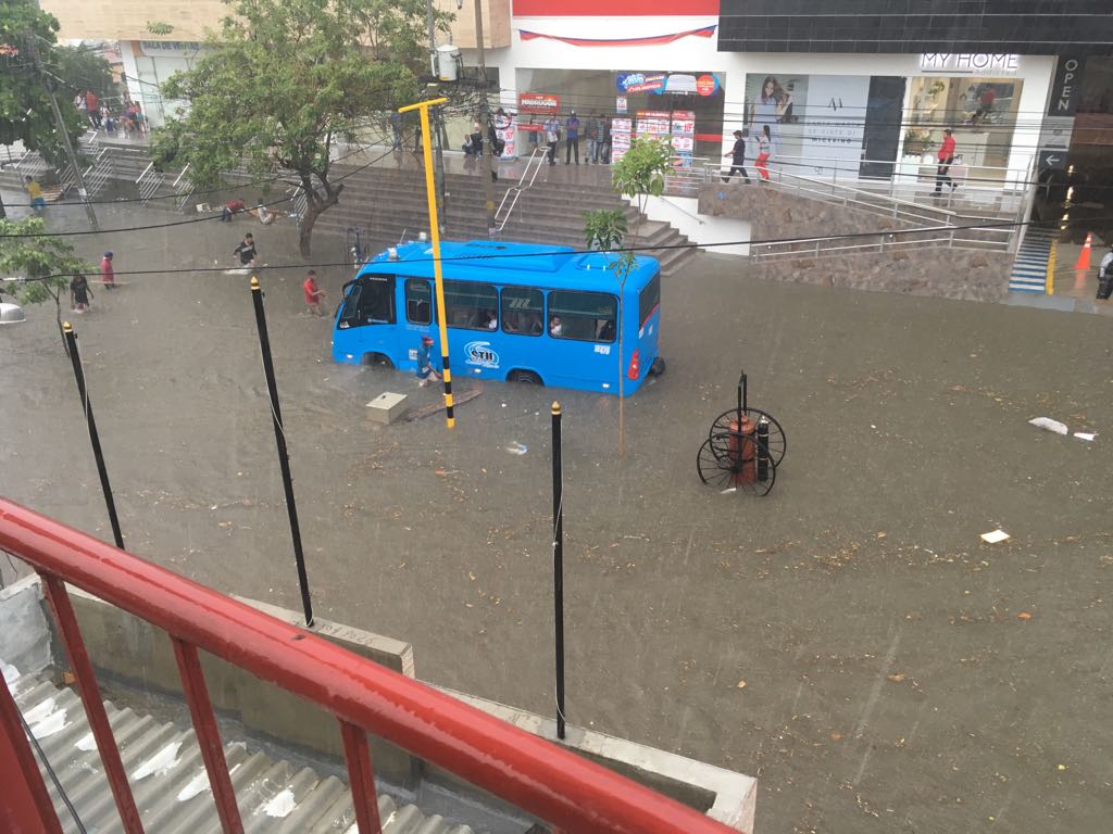 Las lluvias generaron movilidad reducida del 100% en Santa Marta