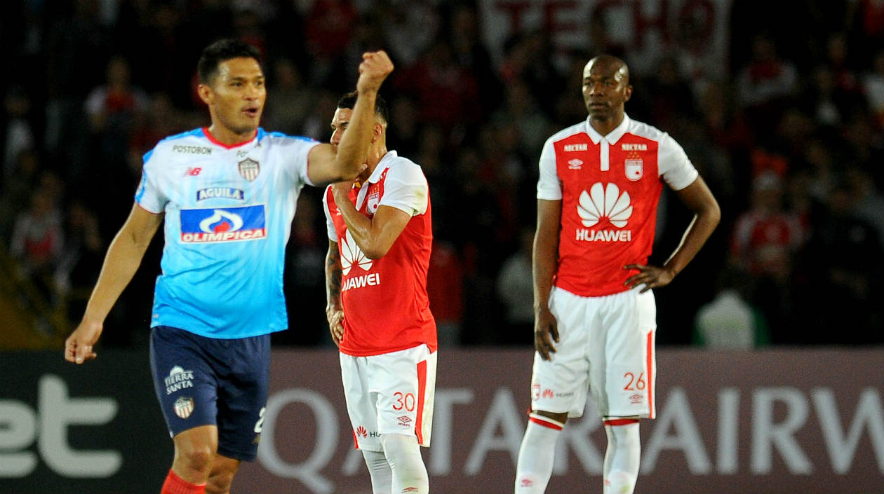 Teófilo Gutiérrez celebra tras abrir el marcador. 