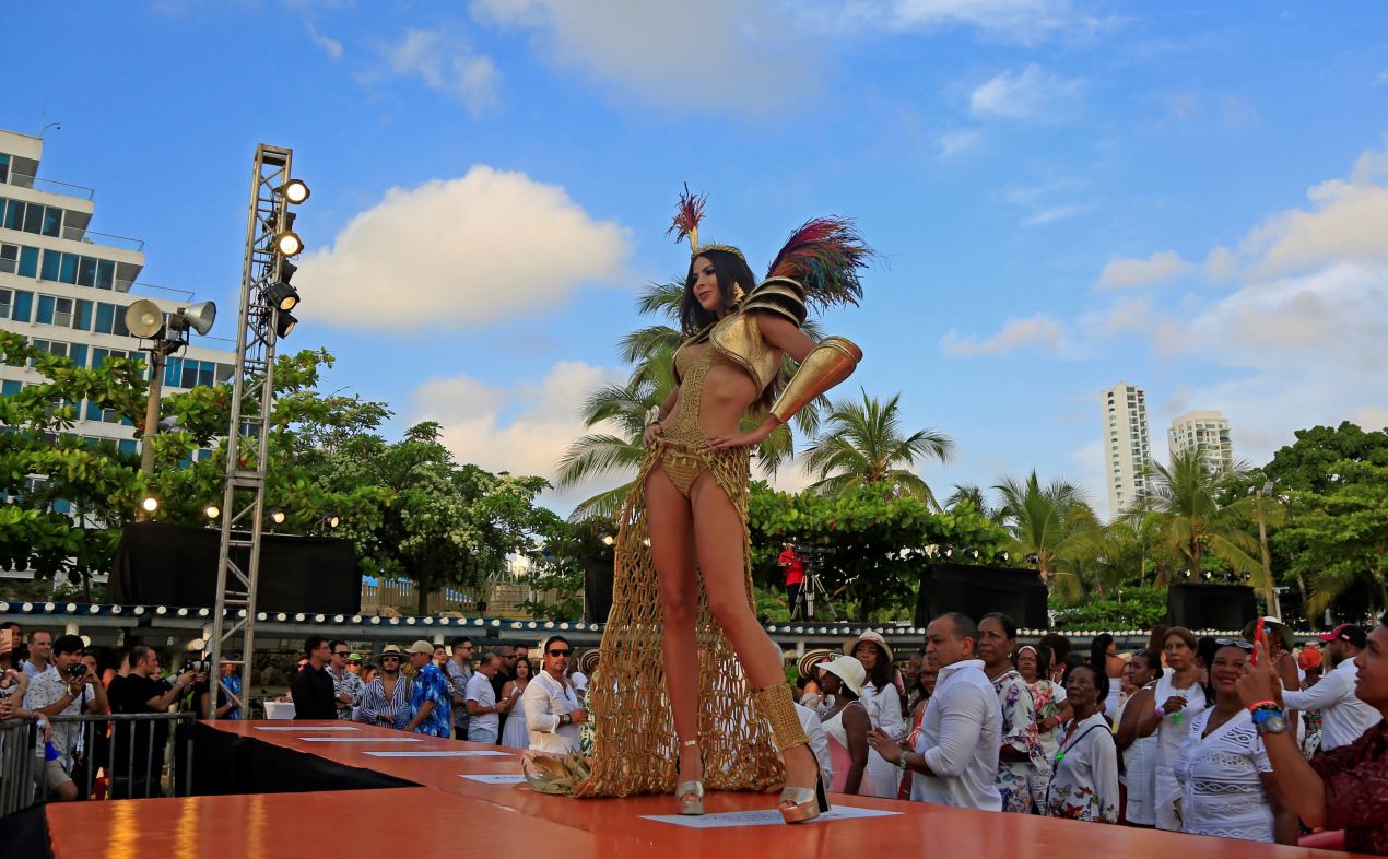 Laura Olascuaga, Señorita Bolívar.