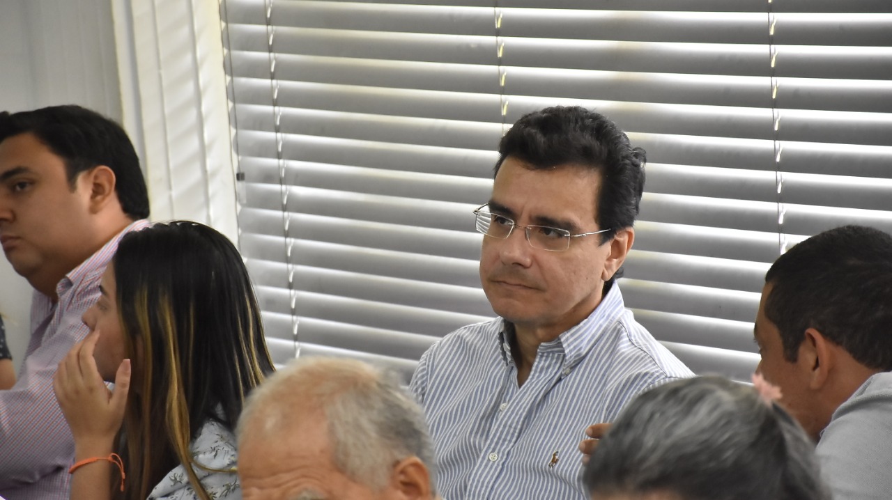 En la primera sala a donde fueron llevados este miércoles a la audiencia de imputación.