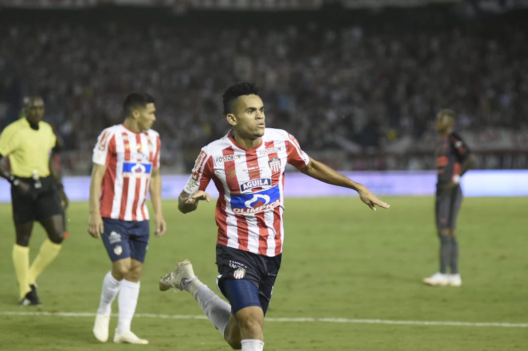 Luis Díaz celebrando la apertura del marcador.