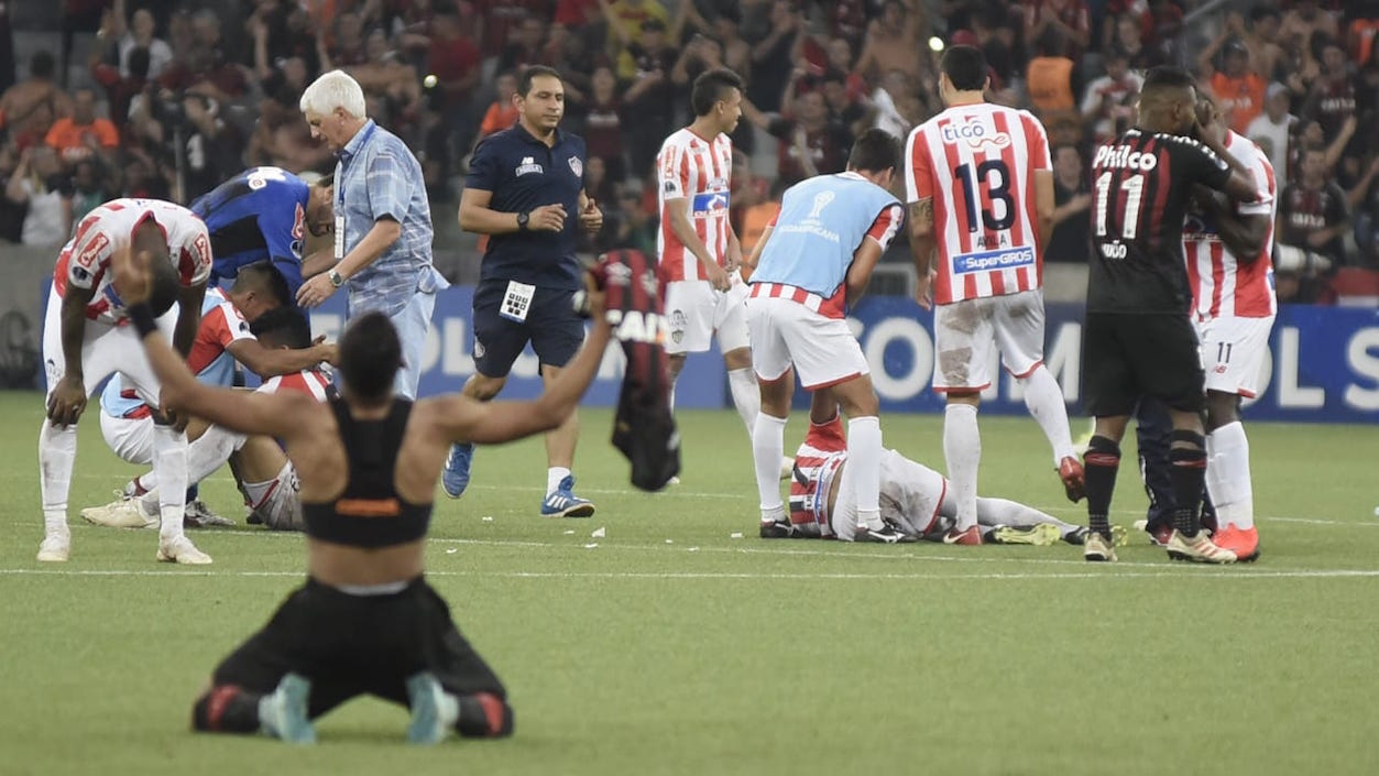 El contraste: La tristeza 'tiburona' y la alegría Paranaense.