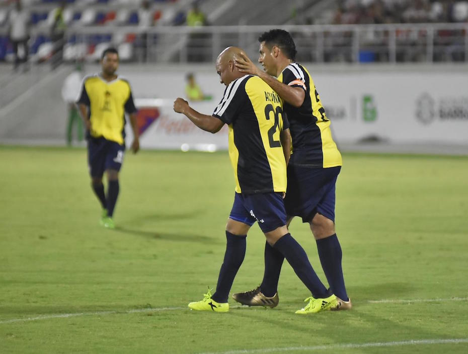 Otra vez festejando goles.