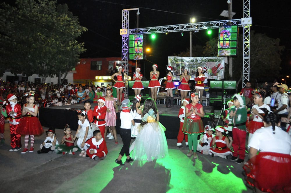 Tarima donde se realizaron shows de talentos.