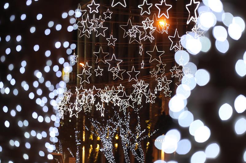 Alumbrado navideño en Tibilsi, Georgia.
