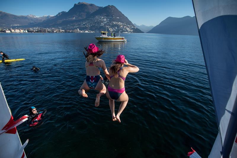 A siete grados de temperatura estuvieron las aguas del lago.