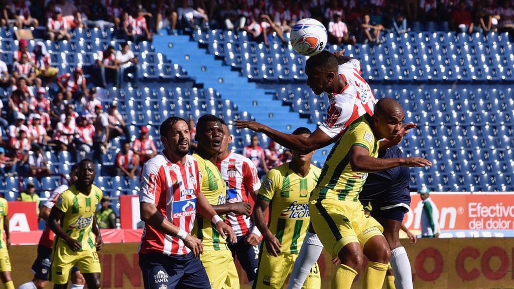 Juego aéreo en el área 'bucara'.