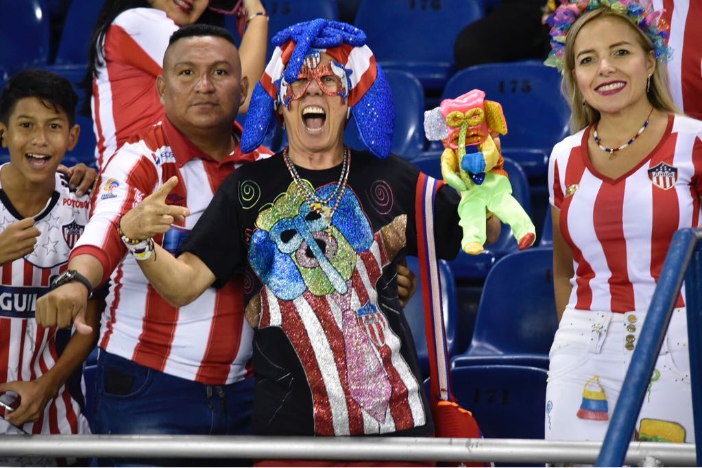 La 'juniormanía' presente en el Metropolitano.
