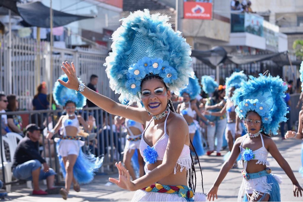 Las Hawaianas de la Selva robándose los aplausos del público.