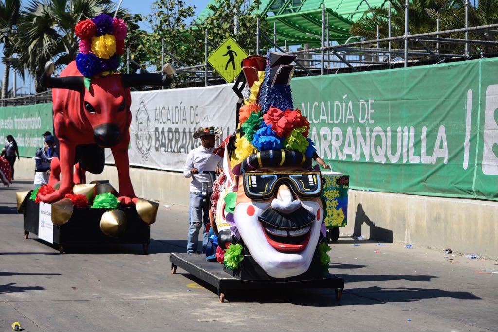 Las minocarrozas de la Escuela Distrital de Artes y Tradiciones Populares.