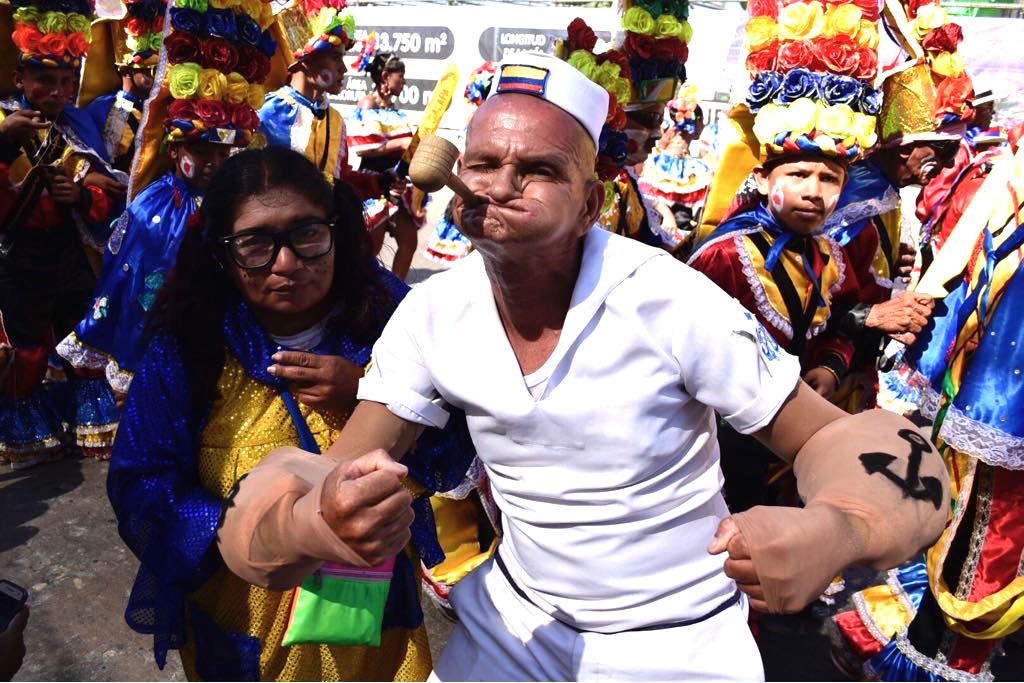 La 'Chilindrina', acompañada de 'Popeye'.