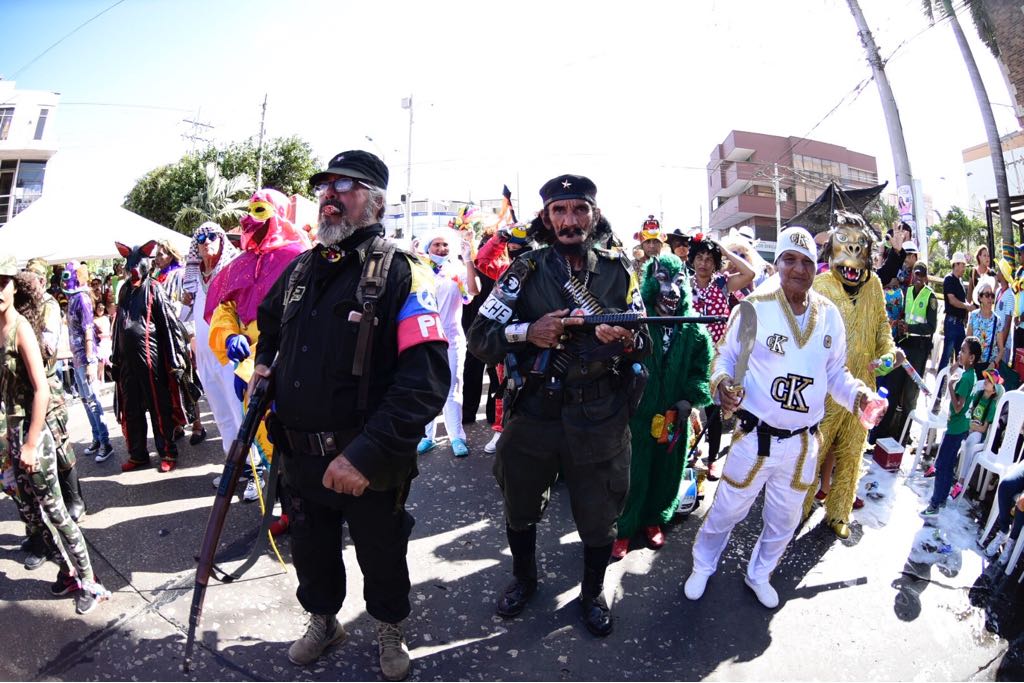 En Carnaval, aparecieron los dobles de los guerrilleros.