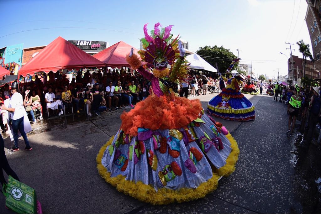 Reina de la fantasía y tradición.