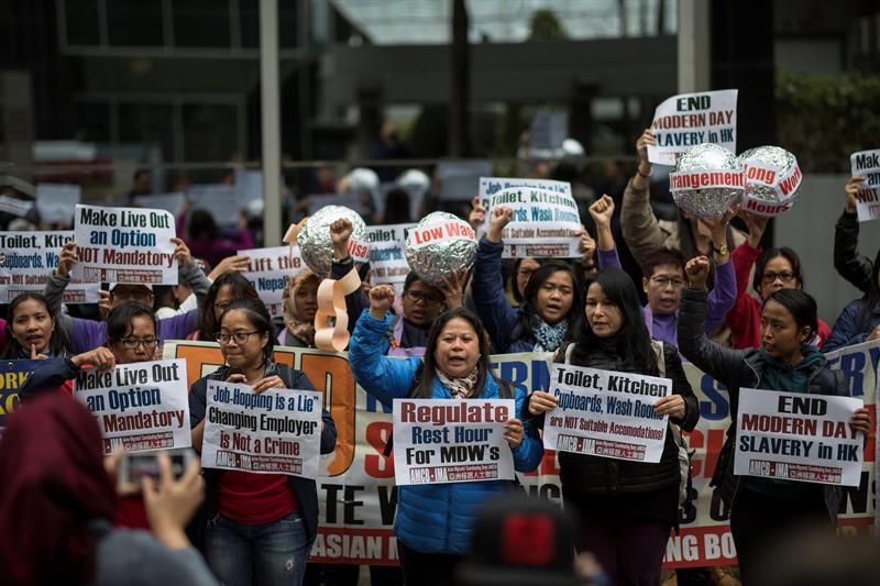 En Hong Kong, las empleadas domésticas visibilizaron su problemática de salarios.