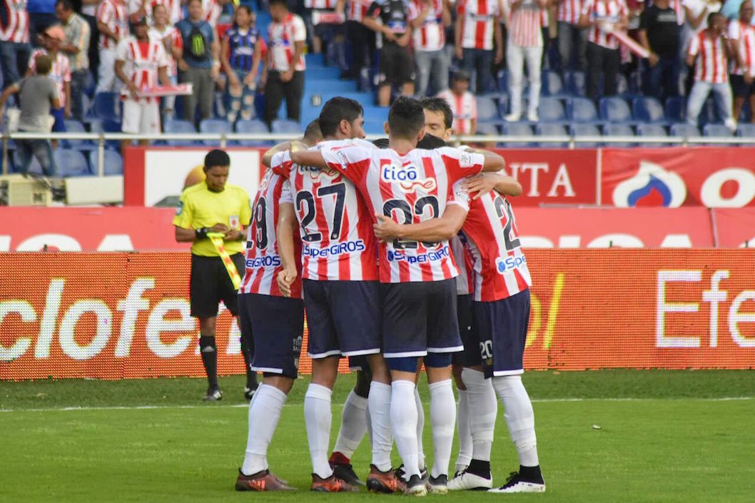 Los junioristas festejando el segundo gol anotado por Yimmi Chará.