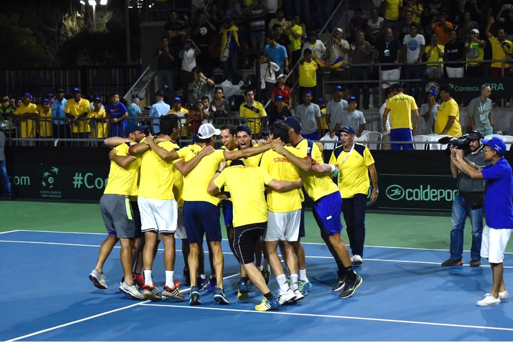 Euforia en plena cancha del Parque de Raquetas en Barranquilla.