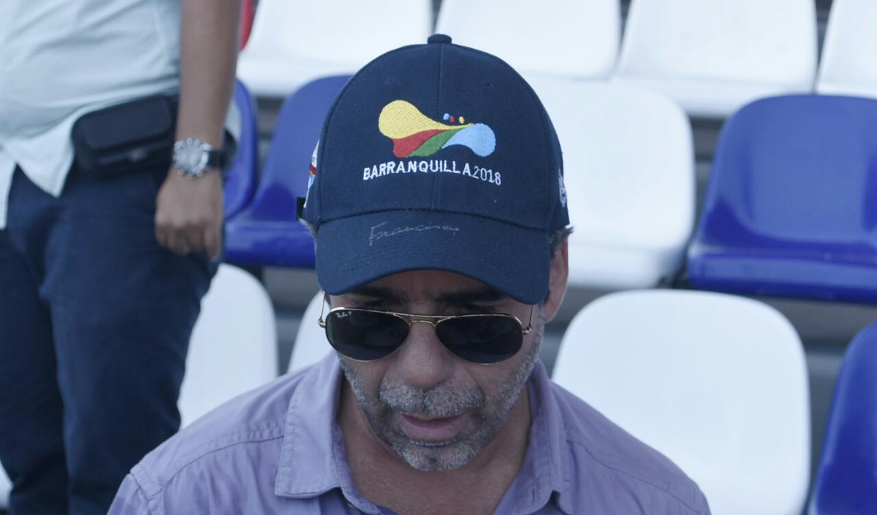 Esta es la gorra firmada por el papa Francisco y entregada a Char. 