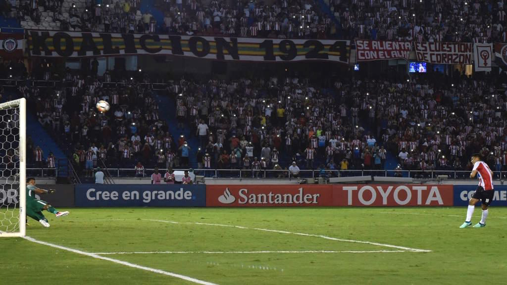 Teófilo Gutiérrez y su cobro errático desde el punto penal.