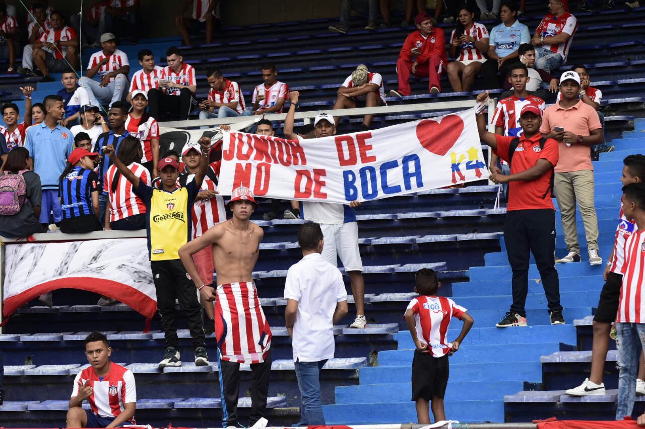 La hinchada alentó a Junior de principio a fin.