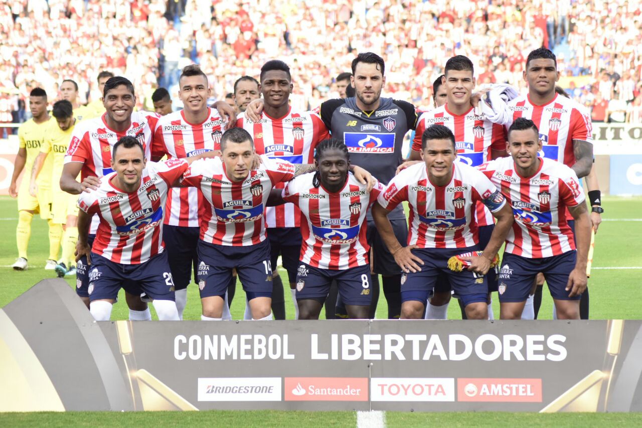 Los once titulares que salieron a disputar el partido por parte de Junior.