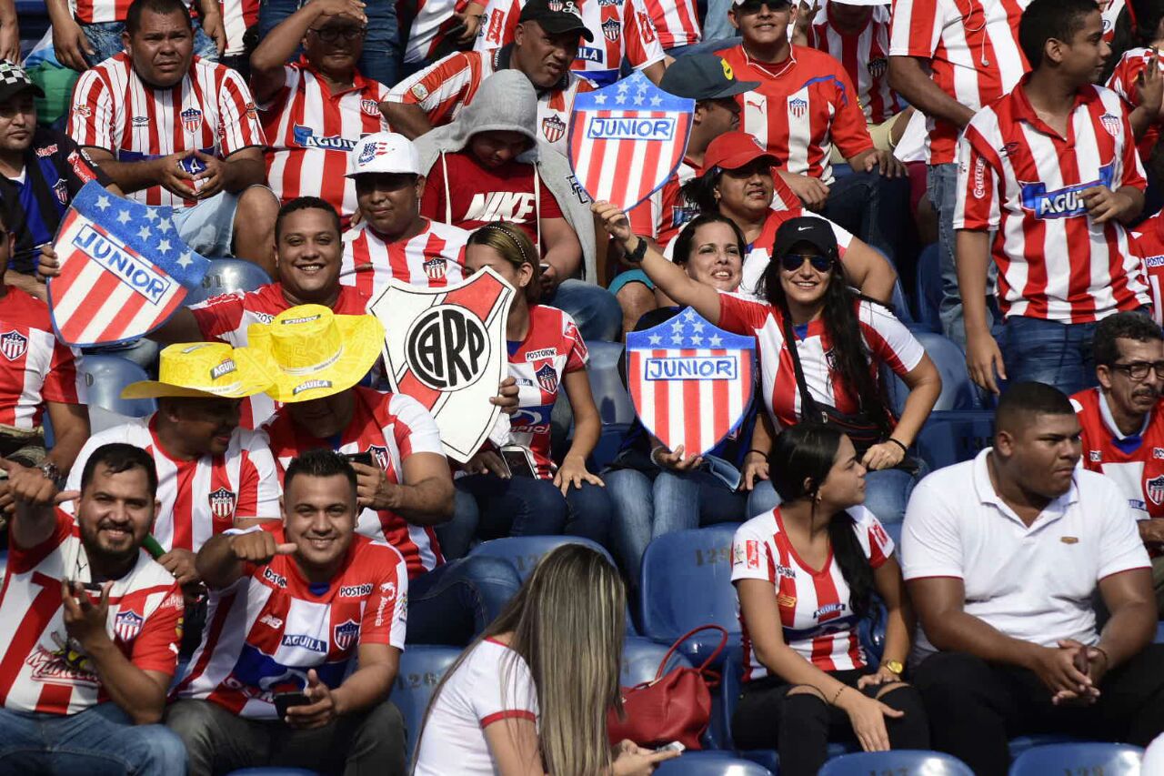Los hinchas de Junior se hicieron sentir en el estadio. 