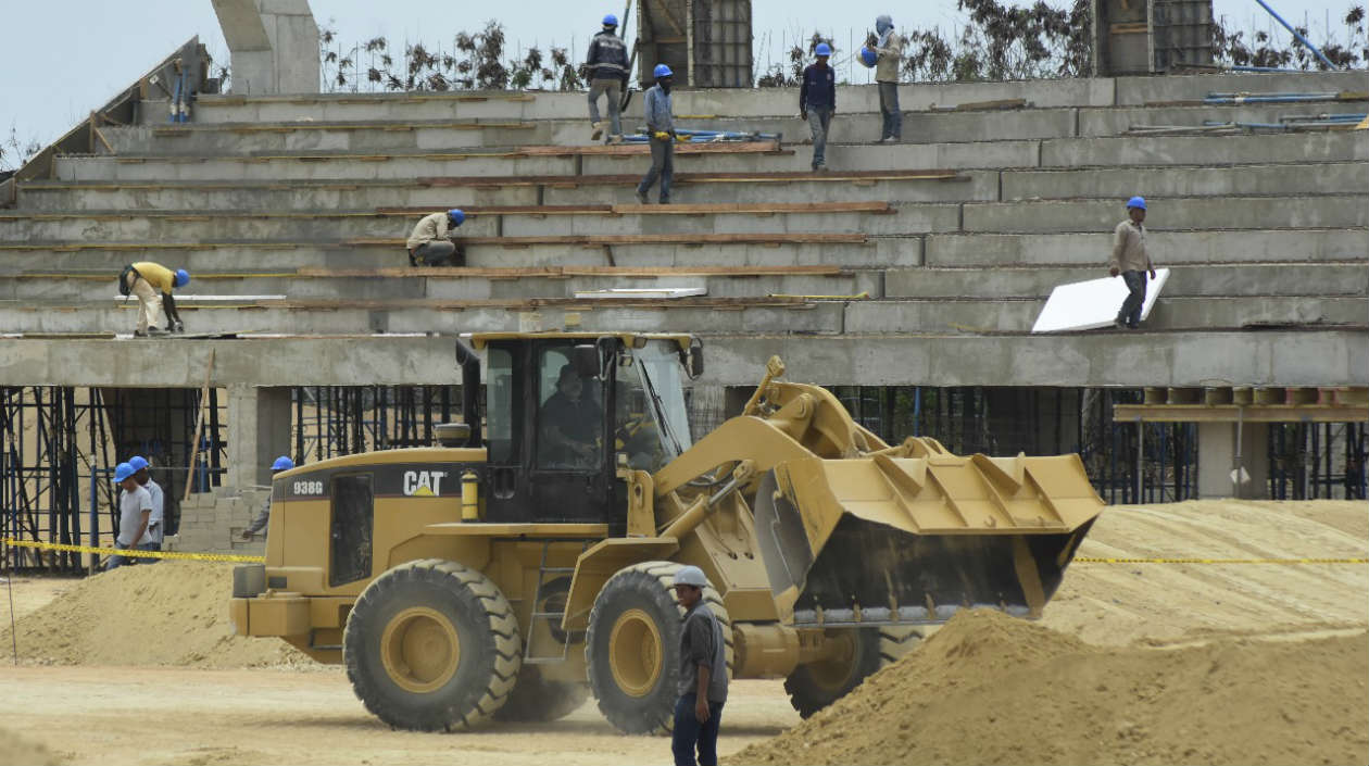 Ritz es el encargado en primera persona de realizar los detalles de la pista.