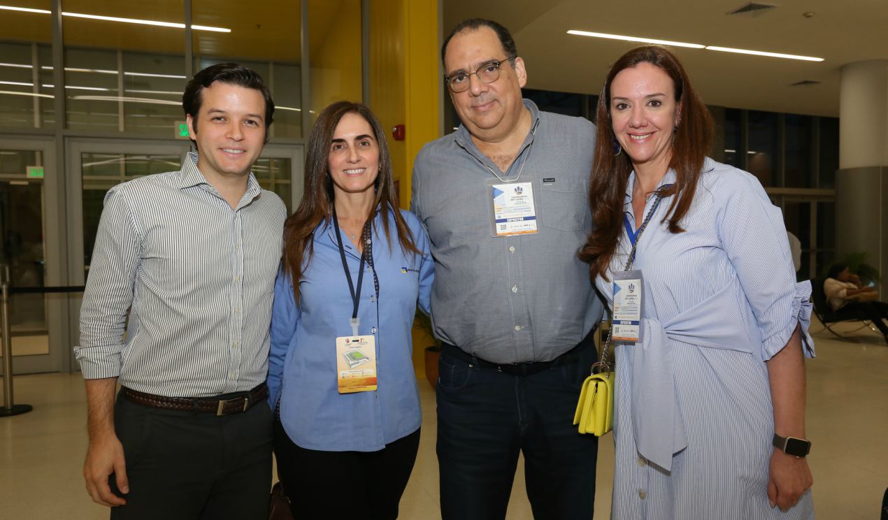 Juan Pérez, Paola Ranzini, Jorge Segebre y María Elia Abuchaibe.
