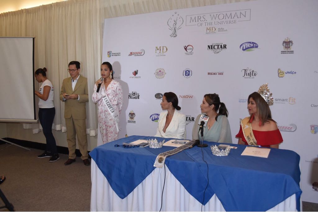 Rueda de prensa de Mrs. Woman of the World.