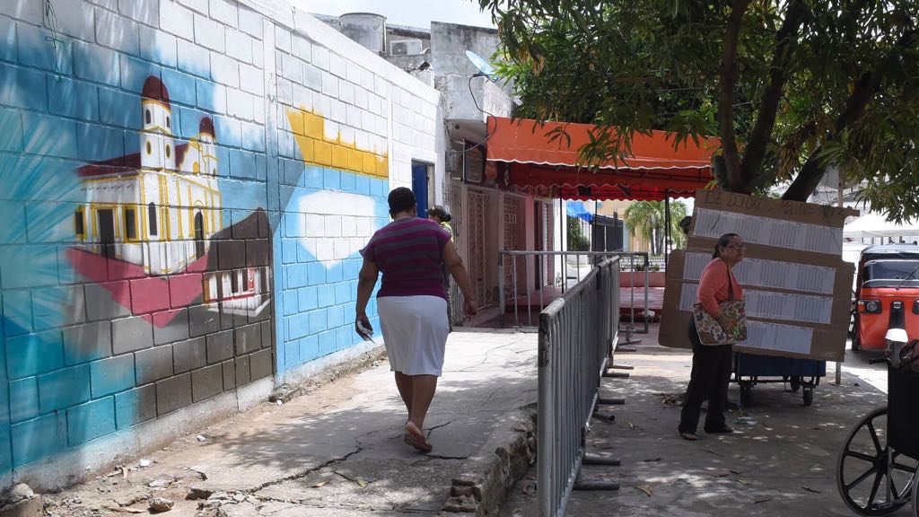 Puesto de votación de Colegio Dolores María Ucrós.