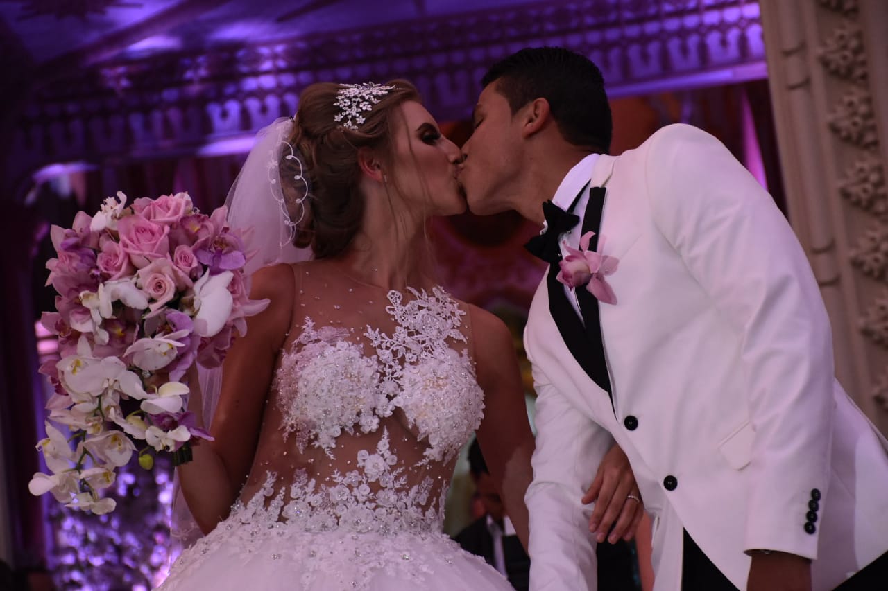 La novia, Leanne Shillingford y El novio, Alexis Pérez